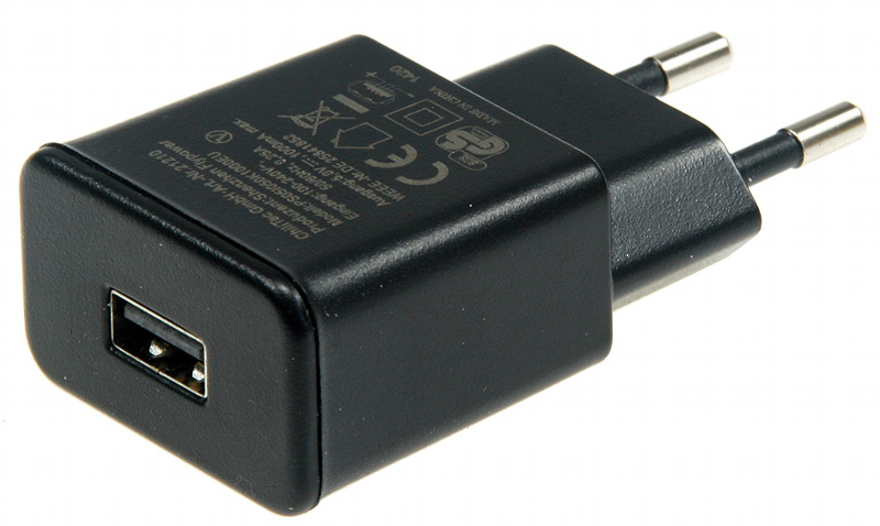 Stecker-Netzteil mit USB CTN-0510 für USB Geräte